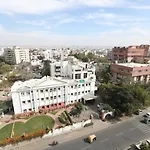 Hotel Empire Regency