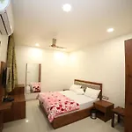 Hotel Devens