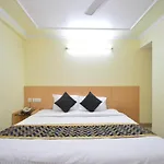 Hotel Radha Palace