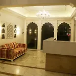Hotel Ratangarh Palace