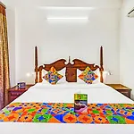Fabhotel Shree Villas