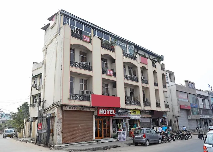 Flagship 10282 Hotel Rishi