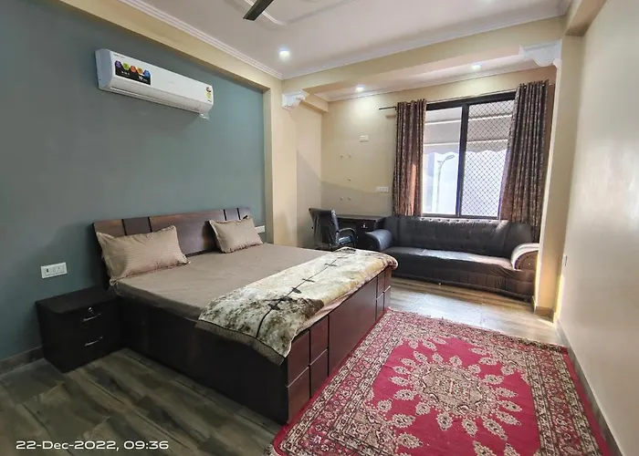 Osho Villa Guest House