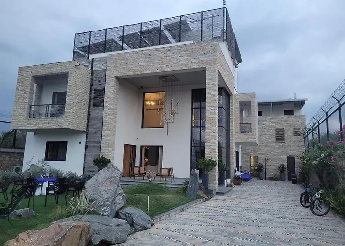 Yahvi The Farmhouse