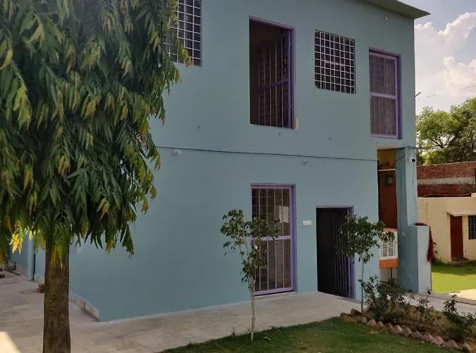 Saket Guest House