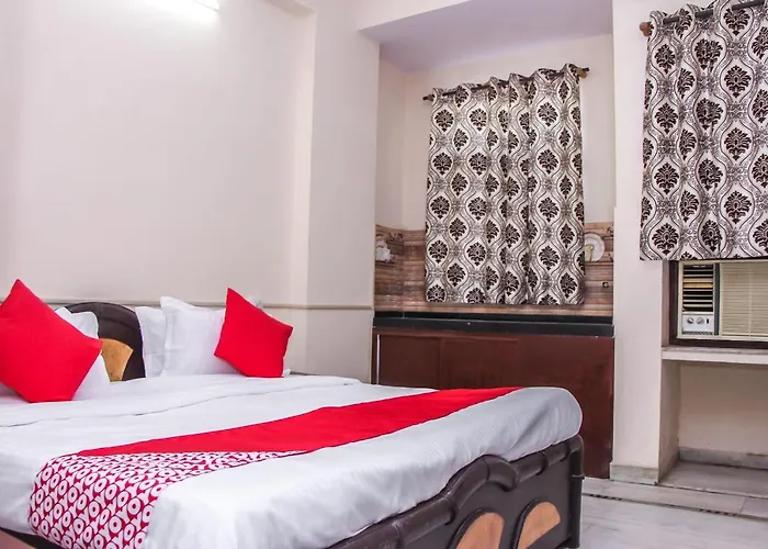 Oyo Srk Hotel & Resort