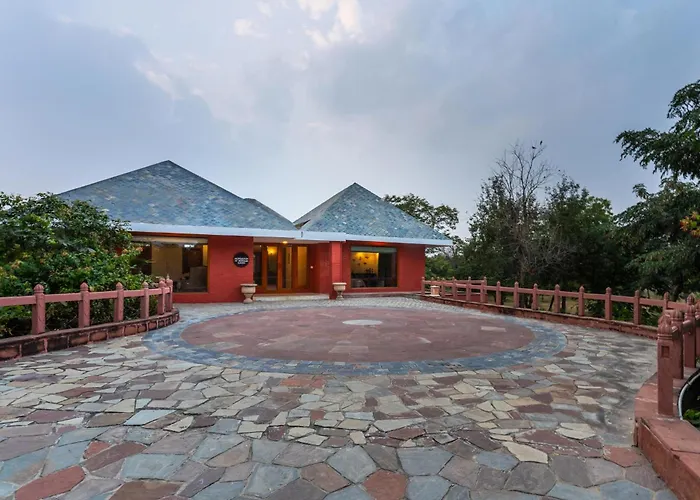 Lohonostays Villa Morbaugh At Kothari Gadh
