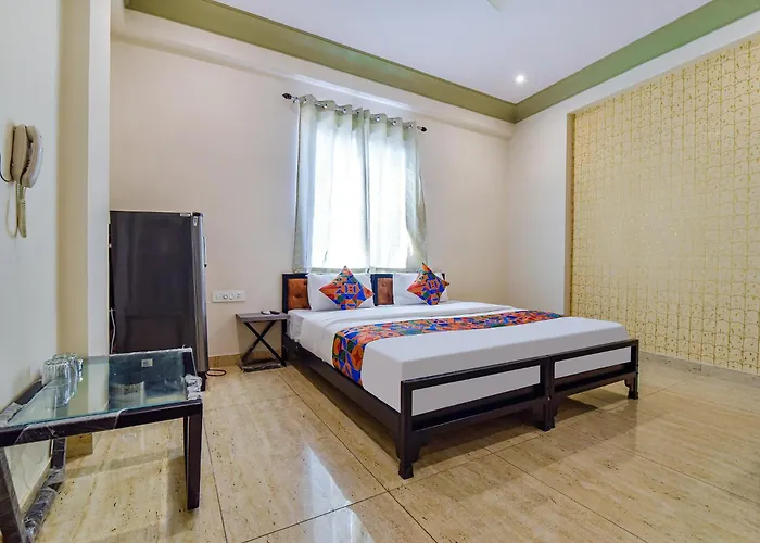 Fabhotel Bungalow 18