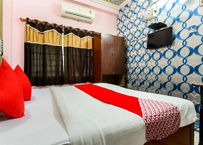 Super Oyo Flagship 72253 Jai Maa Palace Hotel