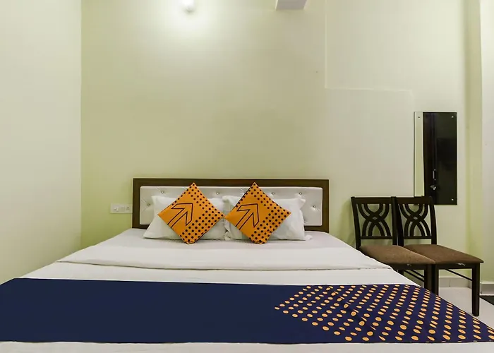 Spot On 76159 Siya Hotel