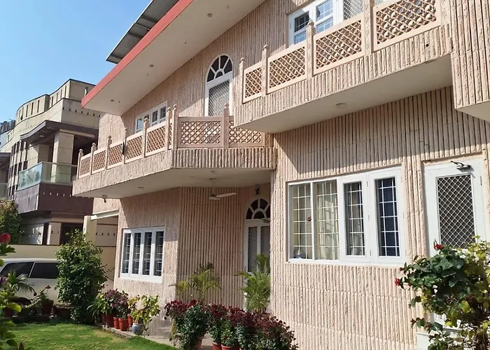 Chandranita Homestay