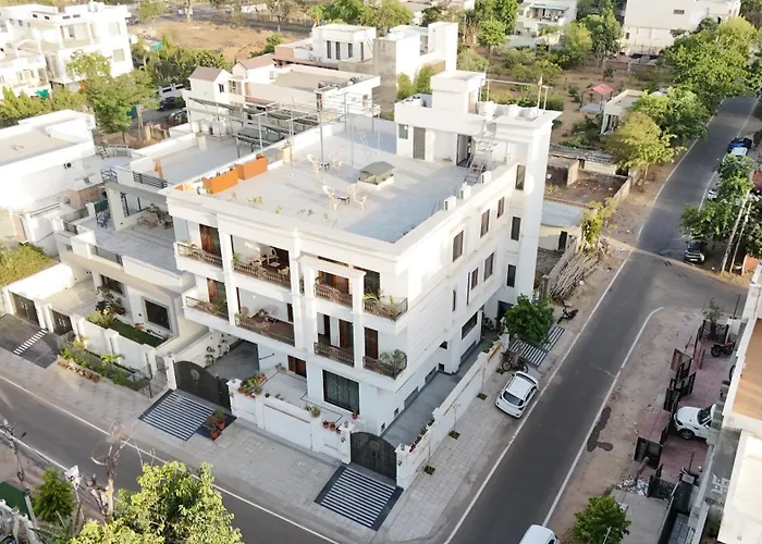 Hadendra Residences