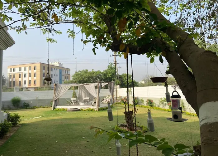 Lush Green Retreat Private Pool & Garden Villa, Jaipur