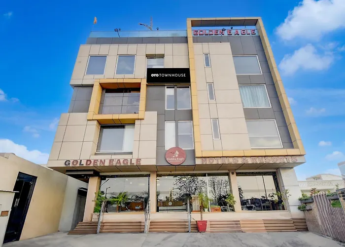 Golden Eagle By Wizowll Group Of Hotel And Banquet
