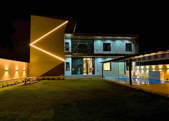 Grazio Outhouse By The Party Citadel, Premium 4Bhk Villa With Pool