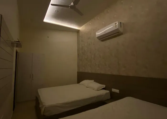 Hotel Rajgarh Palace