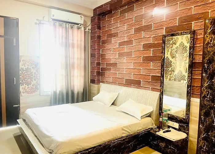 Hotel Daily