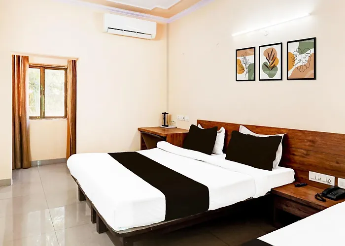 Super Hotel O Meera Marg Near Bani Park Formerly Cozy Vibes