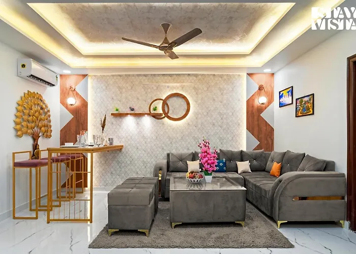 Stayvista\'S Regal By Aaj - City-Center Villa With Indoor-Outdoor Games, Terrace & Elevator