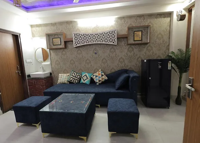 2 Bhk Home Stay Cabin Crush