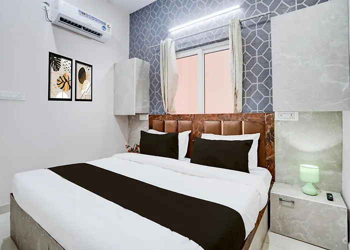 Super Townhouse Vasundra Nagar Formerly Joystel