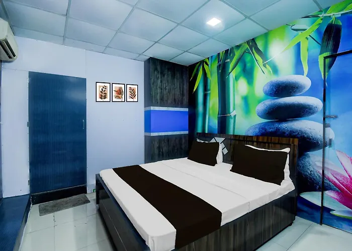 Hotel O Mumal Paradise