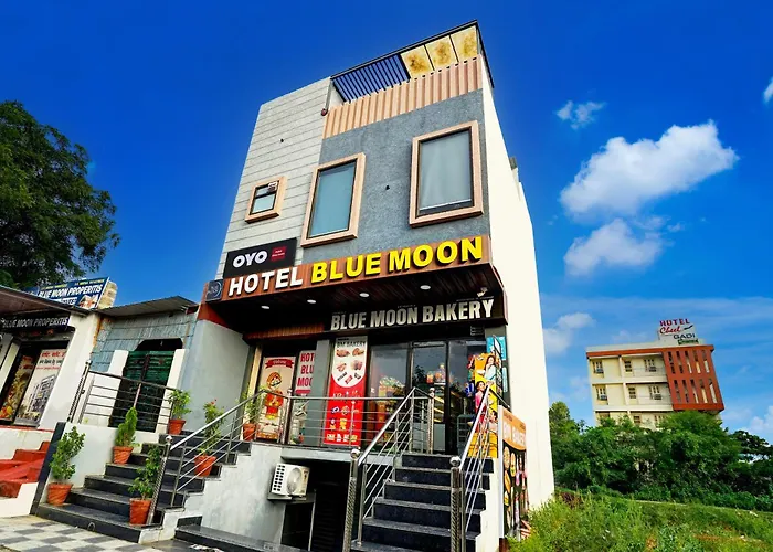 Hotel O Blue Moon