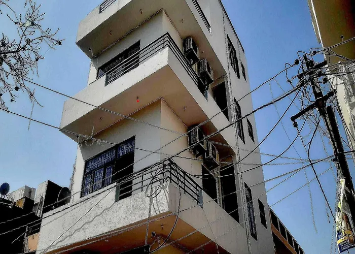 Hotel O Dev Mansarovar