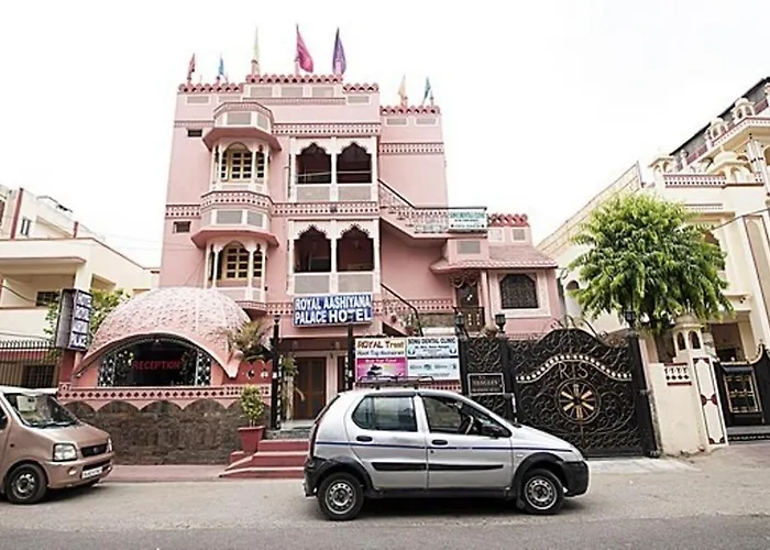 Royal Aashiyana Palace