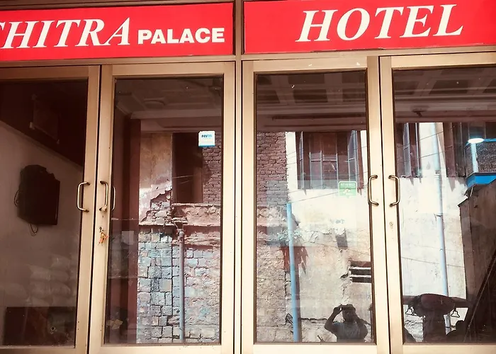 Hotel Chitra Palace