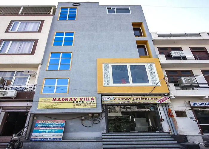Oyo 14891 Madhav Villa