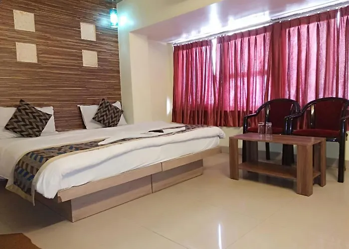 Hotel Radha Palace