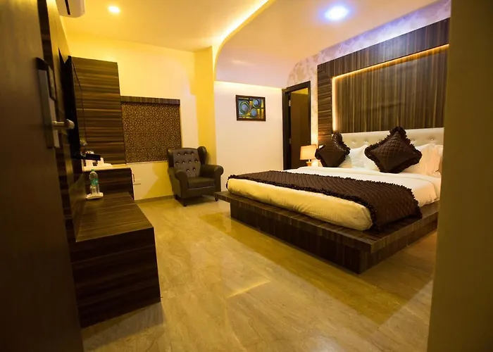 White Mushroom Hotel - V Inn