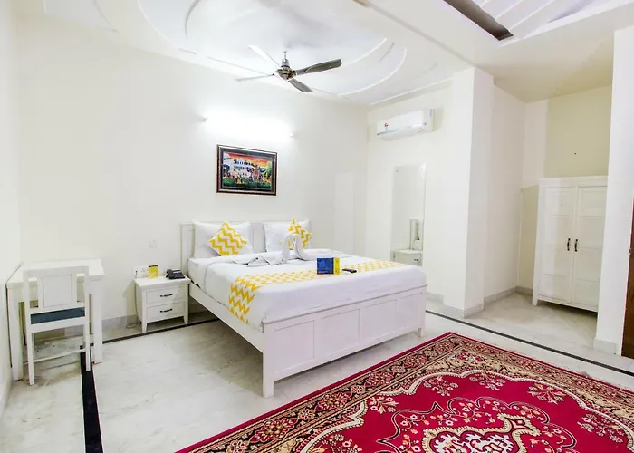 Fabhotel Dior Pink City