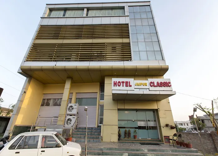 Oyo 8832 Hotel Jaipur Classic