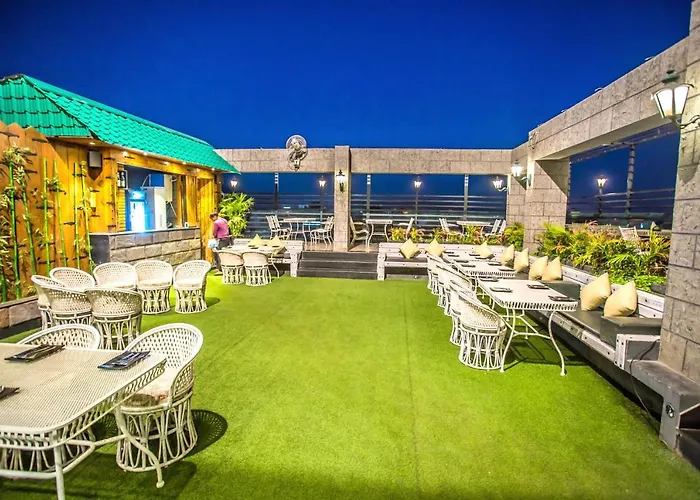 Hotel Vachi Inn