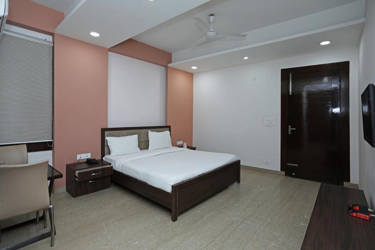 Spot On 73830 Sanskar Homes Hotel