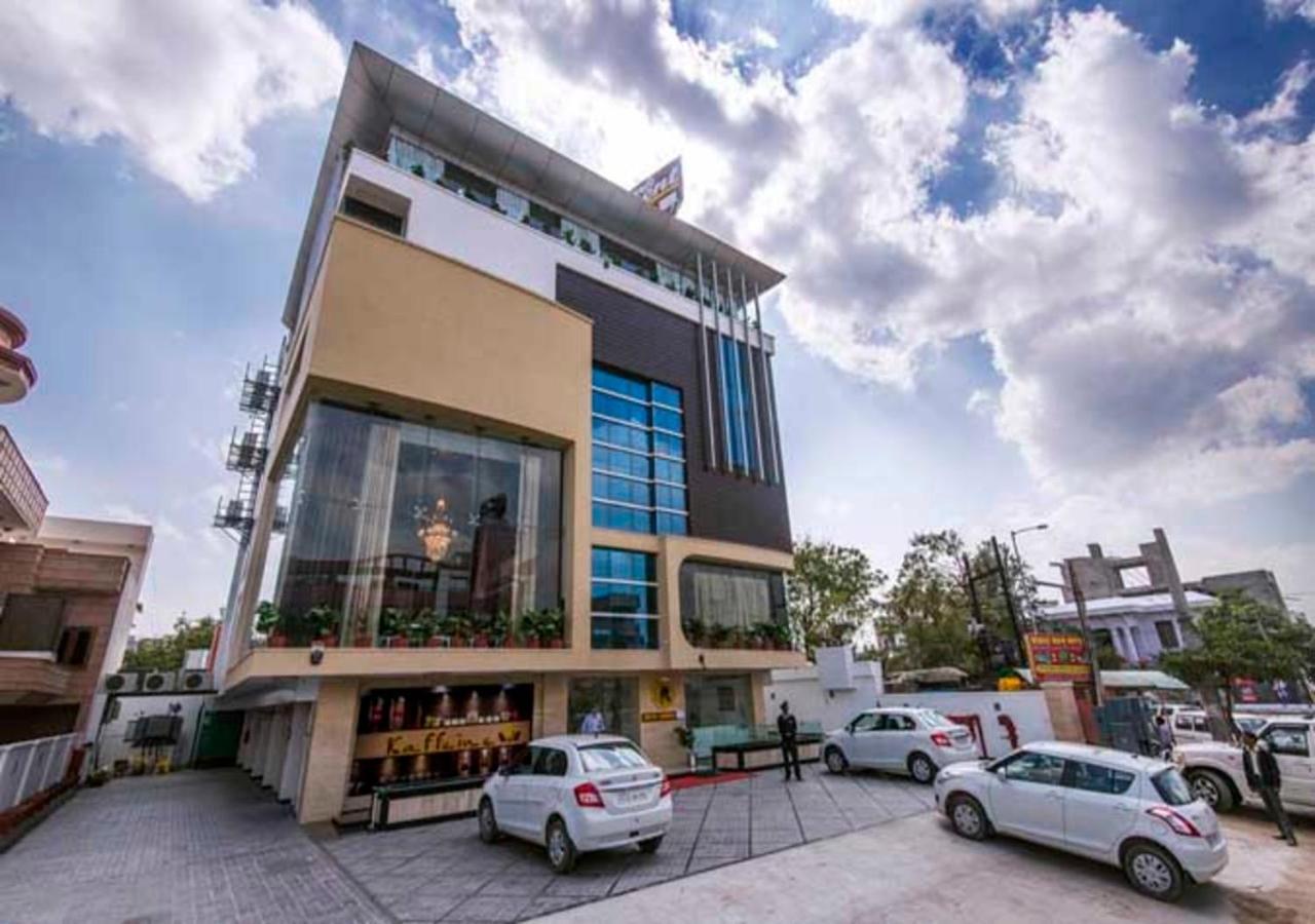 Park Regent Hotel