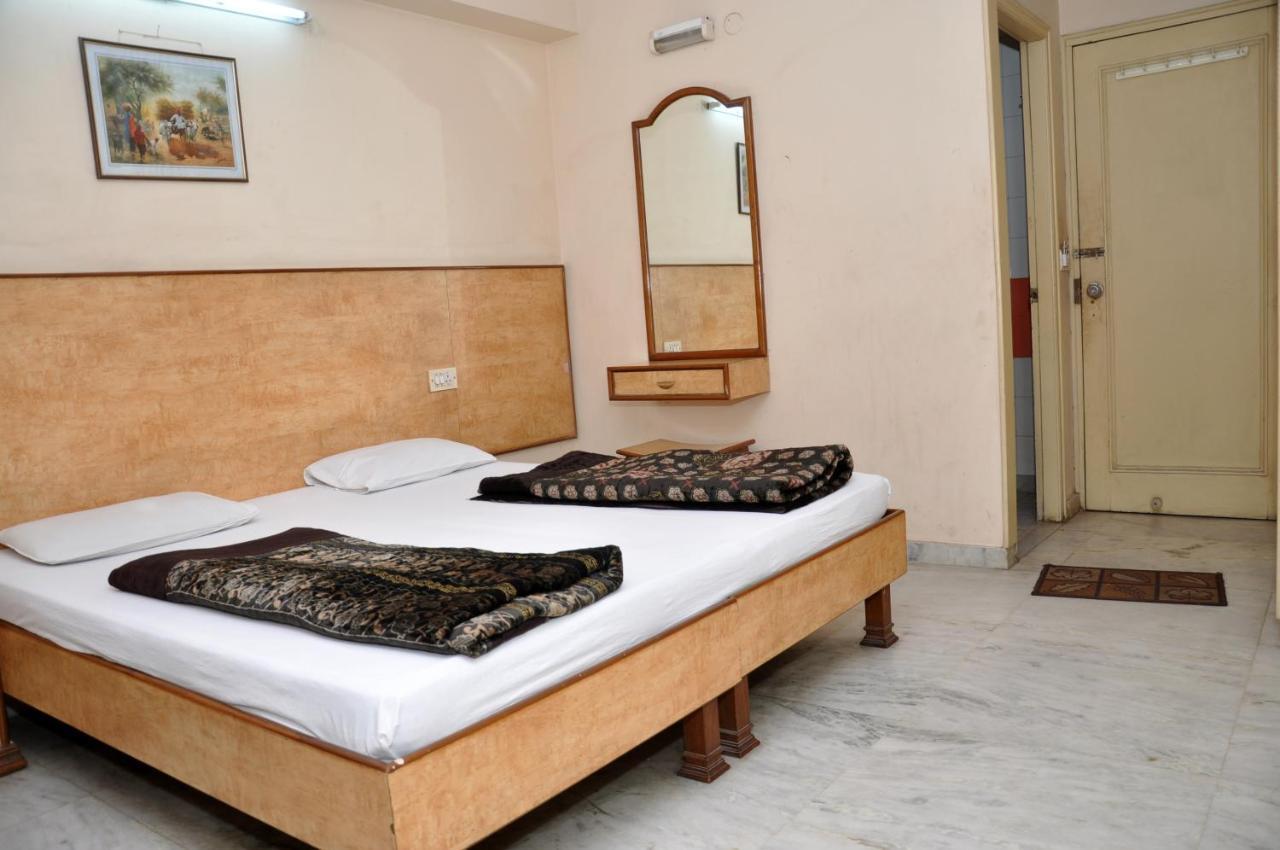 Hotel Sangam 2*