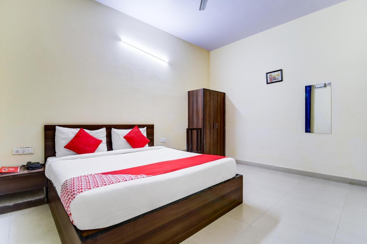 Collection O 28716 Aditya Residency Hotel