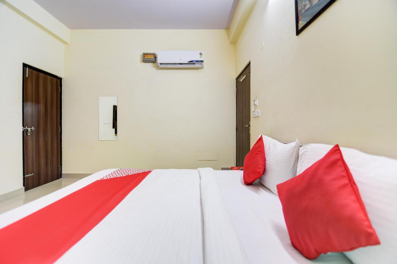 Collection O 28716 Aditya Residency Hotel