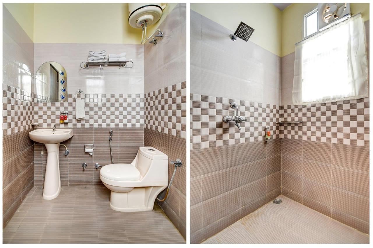 Collection O 28716 Aditya Residency Hotel 4*