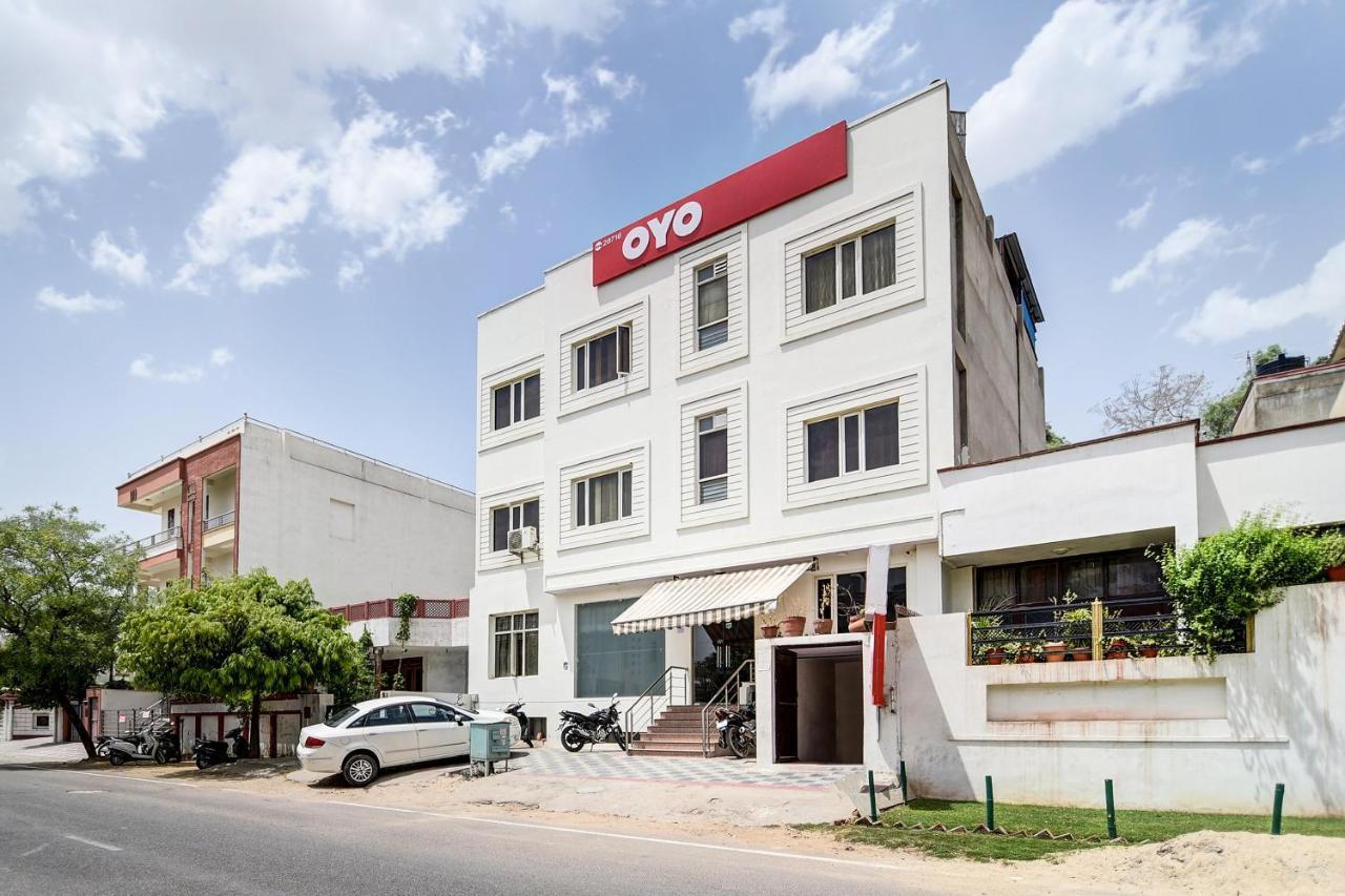 Collection O 28716 Aditya Residency