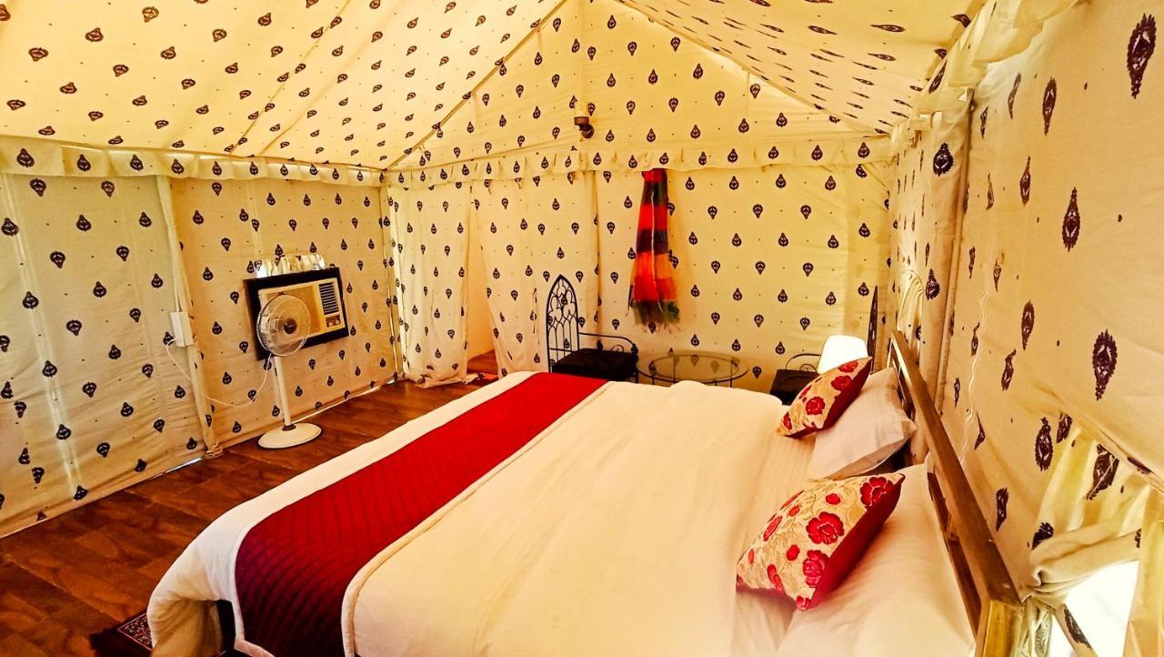Luxury tent Levishta