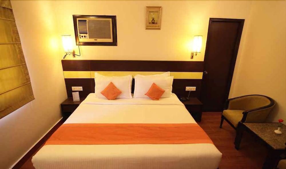Empire Regency Hotel 3*