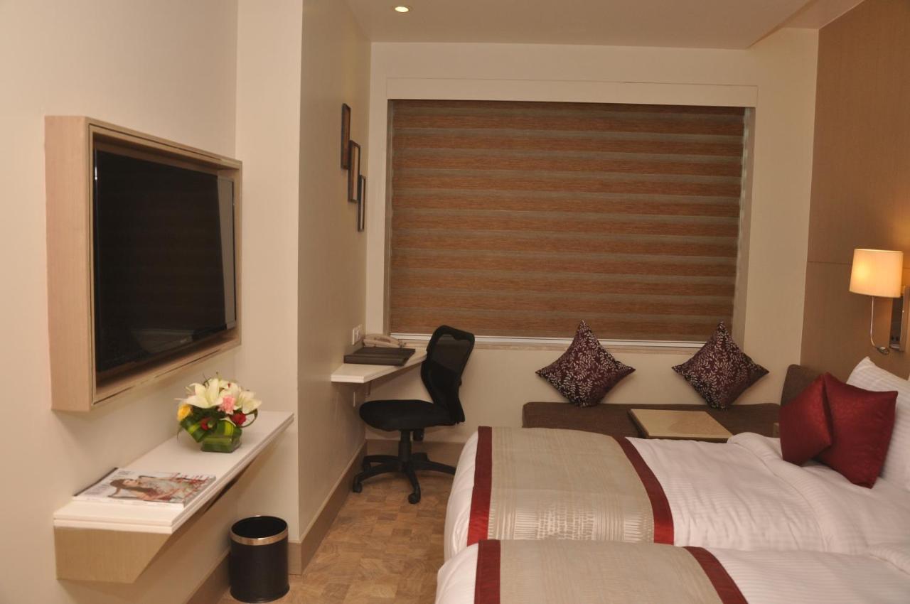 Days Tonk Road By Wyndham Jaipur
