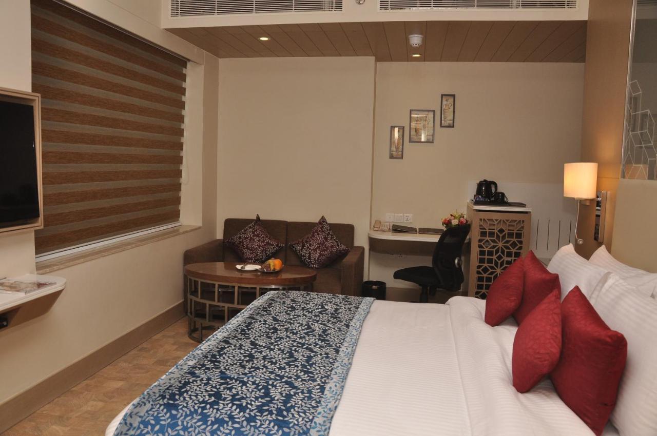 Days Tonk Road By Wyndham Jaipur