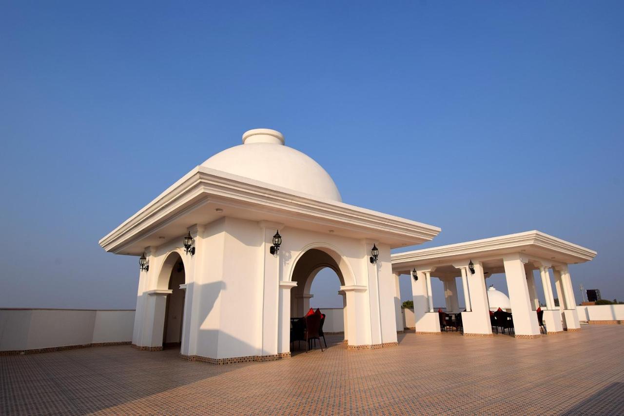 Umaid Farm Resort- A Legancy Vintage In 4*