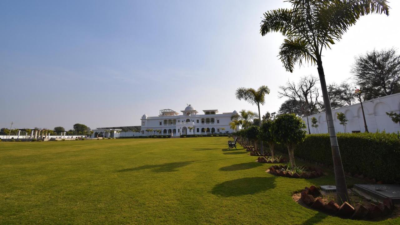 Resort Umaid Farm Resort- A Legancy Vintage In 4*