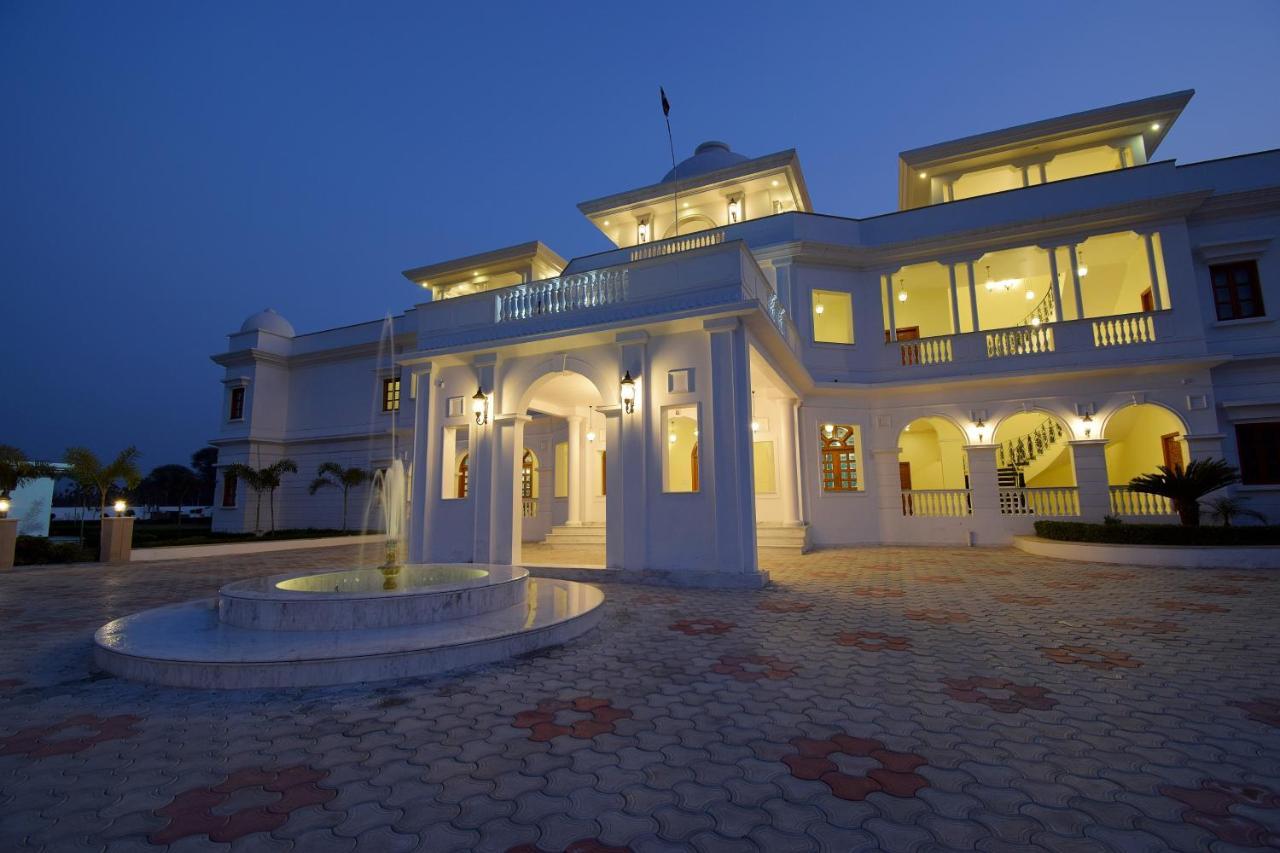 Umaid Farm Resort- A Legancy Vintage In 4* Jaipur